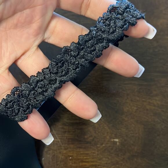 Natori Black Lace Strap Lined Underwired Bra 36C - Picture 2 of 5